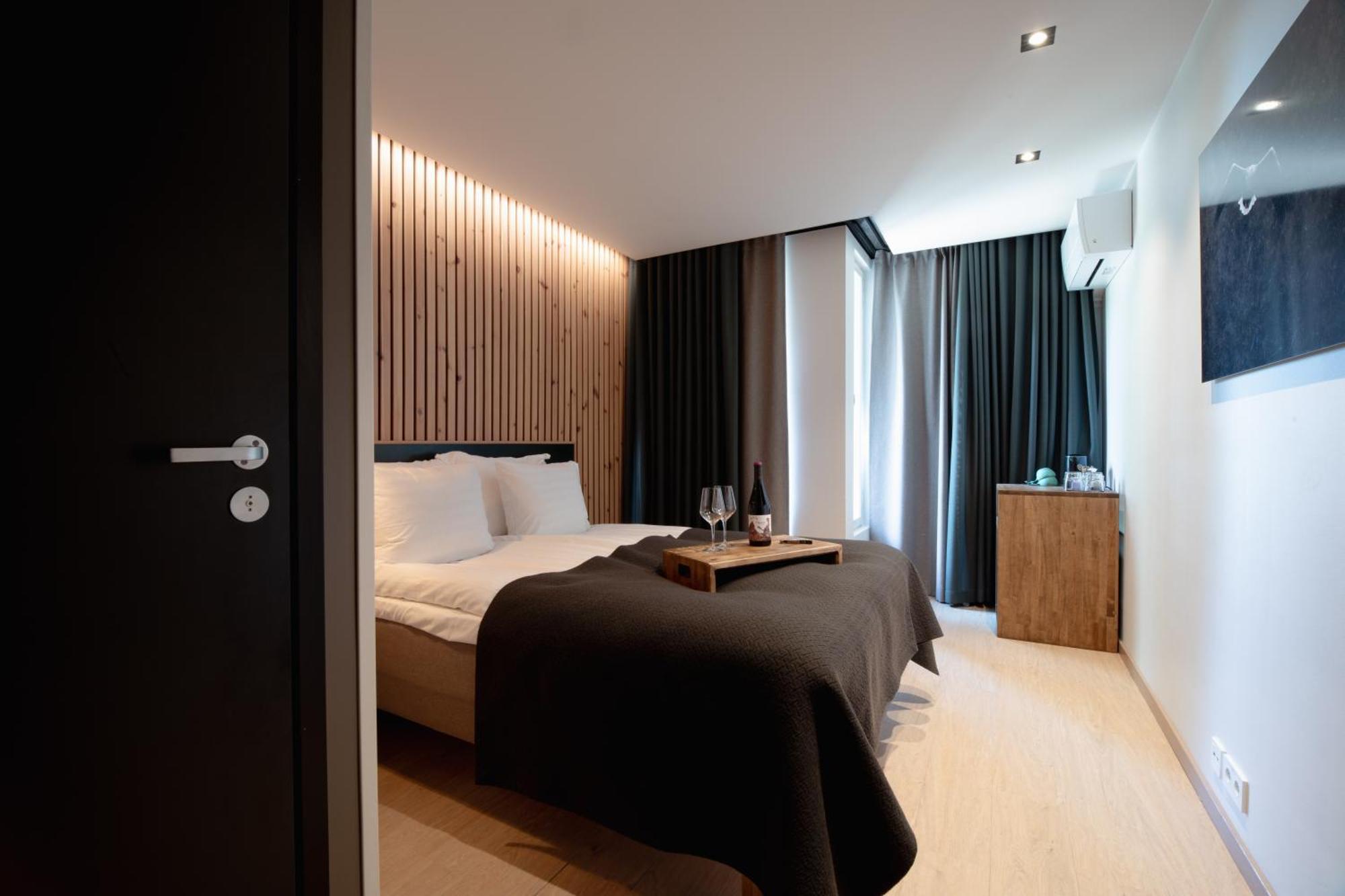 Haltia Lake Lodge Nature Boutique Hotel & Glamping Espoo Exterior photo
